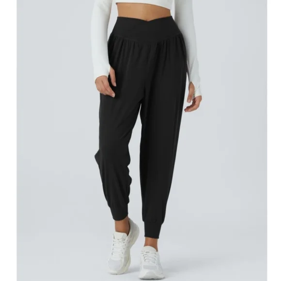 Halara Breezeful Black Crossover High Waisted Quick Dry Yoga Joggers XL - Picture 3 of 15